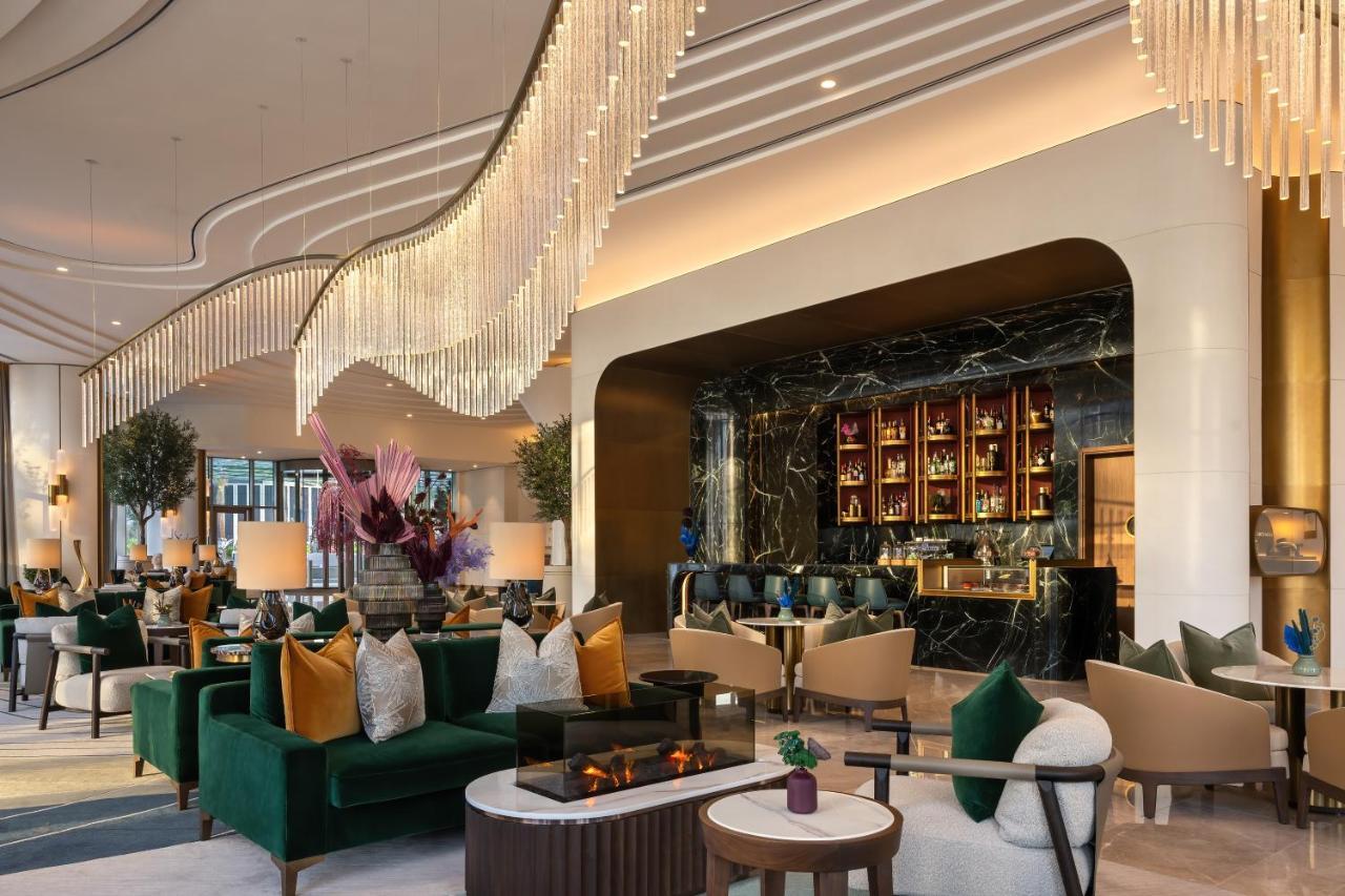 Hotel Address Creek Harbour Dubaj Exteriér fotografie The lobby of the hotel
