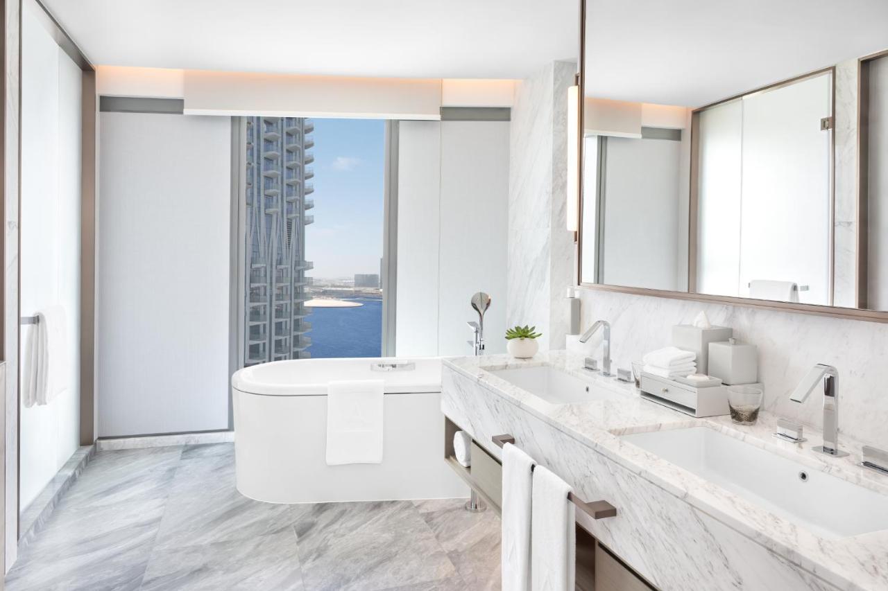 Hotel Address Creek Harbour Dubaj Exteriér fotografie Bathroom